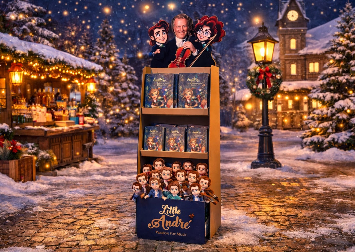 Little André display - Holbox Shop Direct