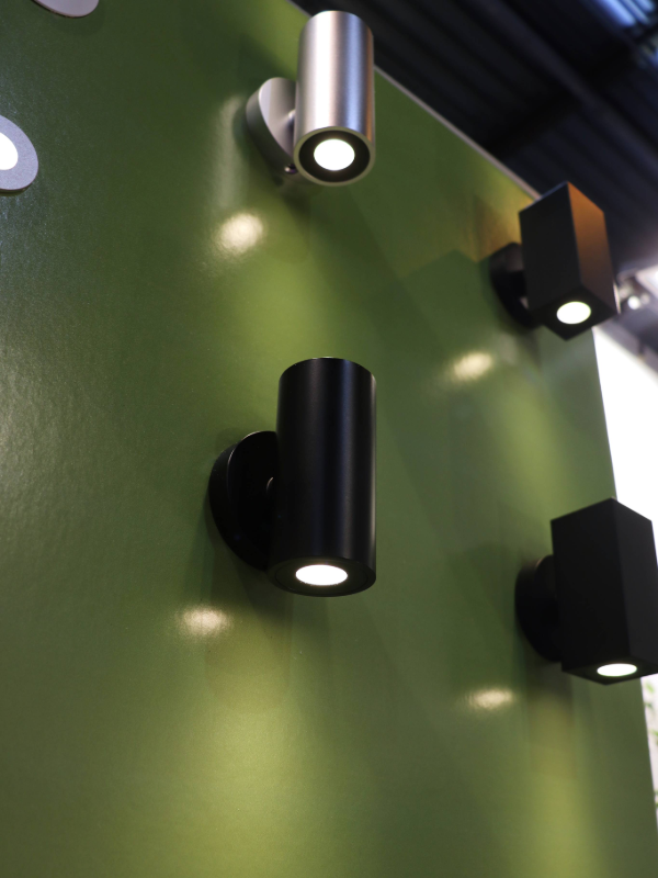 Kartonnen showroomdisplay wand Hamulight - Holbox Shop Direct Kartonnen showroomdisplay wand Hamulight - Holbox Shop Direct
