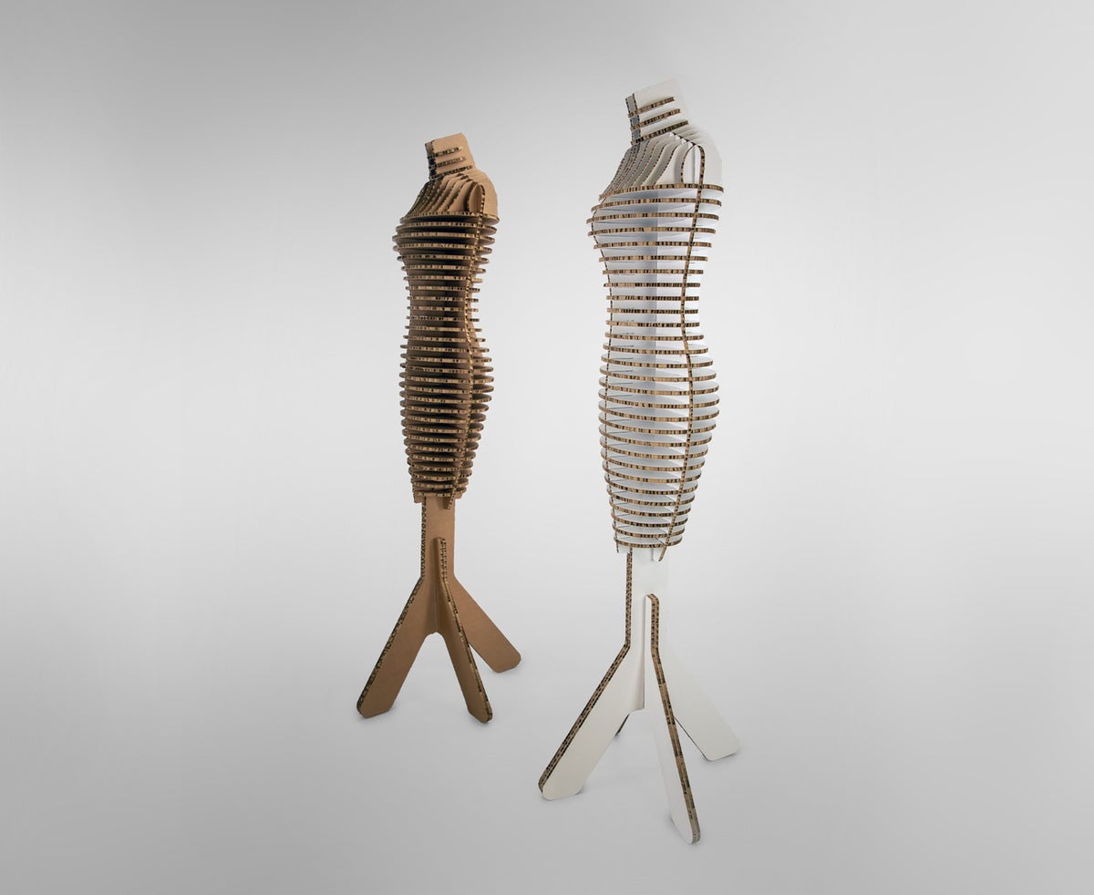 Re-board mannequin | Brown