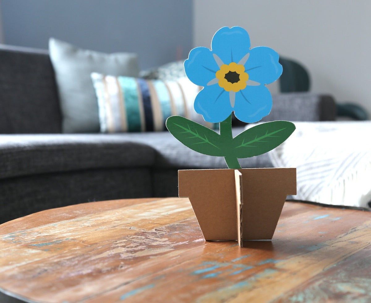 kartonnen vergeet-me-nietje om op tafel te zetten